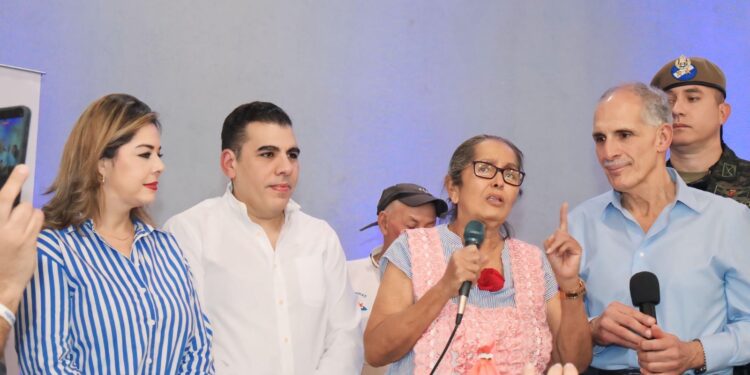Designada presidencial María Antonieta Mejía destaca orden en finanzas, fortalecimiento del sistema sanitario y emergencia vial en primer mes de poder de Asfura