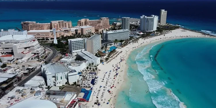 México asegura estabilidad en el turismo tras la violencia por muerte de El Mencho