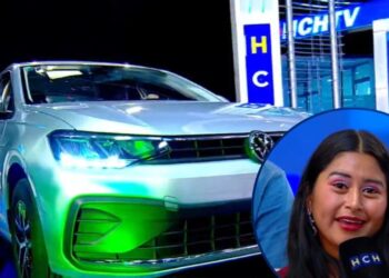 ¡Contenta y agradecida! HCH  entrega a Doña Mery, el vehículo “de paquete” que se ganó por descargar nuestra App