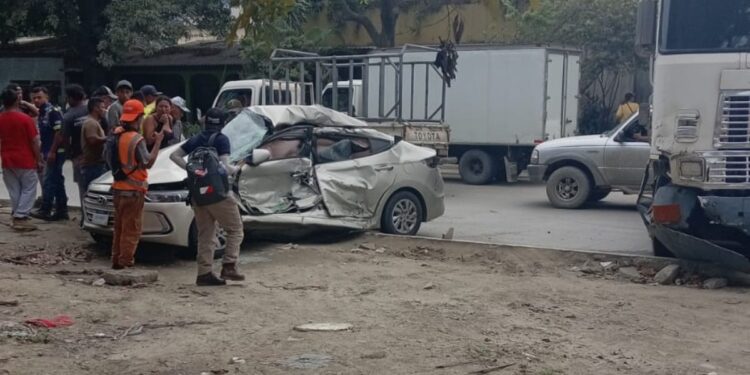 ¡Lamentable! Fémina perece embestida por rastra en el segundo anillo de SPS