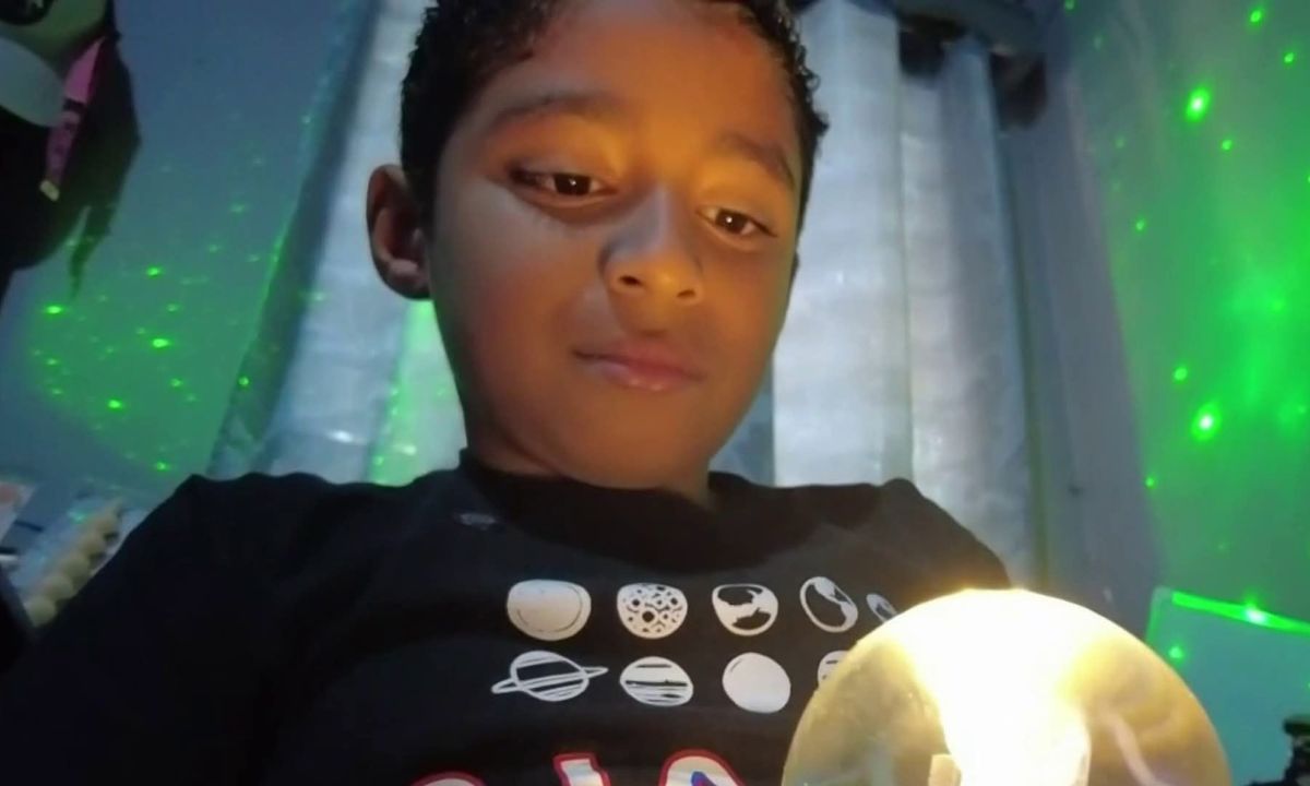 Orgullo! Niño prodigio hondureño gana premio internacional en ciencia espacial » HCH