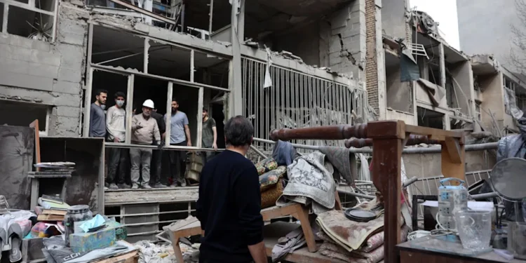 Irán cifra en 210 los niños muertos en la guerra y denuncia daños a 300 centros sanitarios
