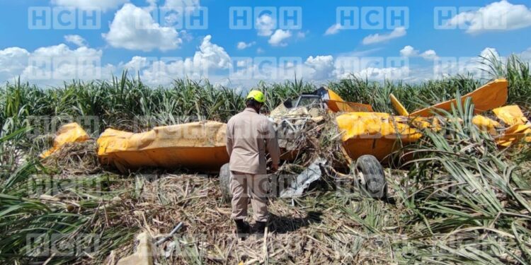 Avioneta fumigadora sufre desperfectos y se desploma a inmediaciones de La Lima, Cortés