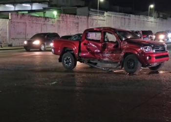 Brutal choque en la 27 calle por poco termina en tragedia | Móvil Emergencia SPS