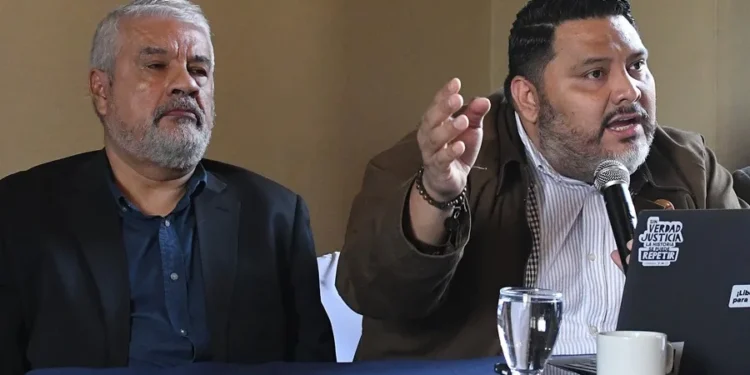 Al menos 245 personas sufrieron persecución en El Salvador entre 2019 y 2025, dice un informe