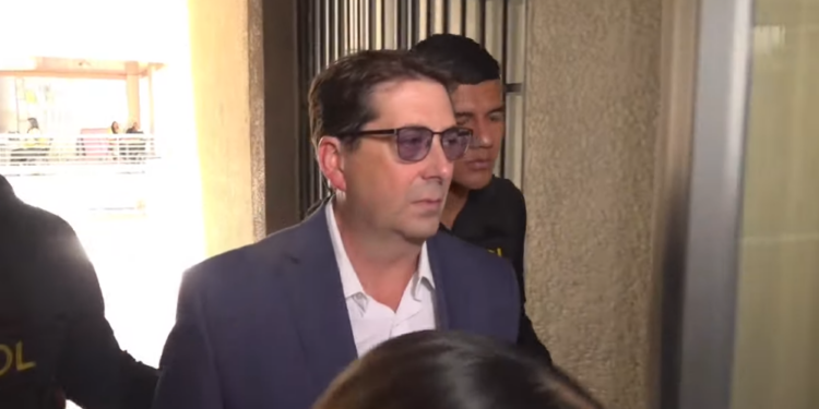 Arresto Domiciliario dictan al estadounidense Murray  Farmer, señalado por supuesto fraude