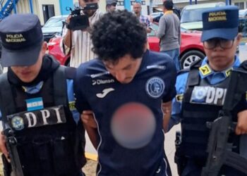 Extraditado desde España, llega a Honduras “El Gordo”, acusado por el asesinato de dos guardias en 2022