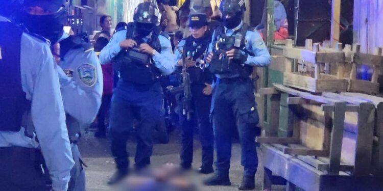 Guardia “mafufeado” ocasionó tragedia en mercado Las Américas | Móvil Emergencia TGU