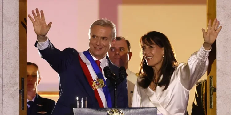 Kast dice en su primer discurso que Chile está «en peores condiciones de lo que pensaba»