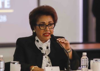 Rebeca Ráquel Obando está bajo amenazas a que presente su renuncie o sino se le aplicará juicio político, según confirma Mel Zelaya