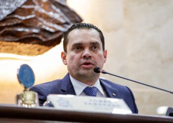 Presidente del CN anuncia aumento a las transferencias municipales “sin colores políticos”