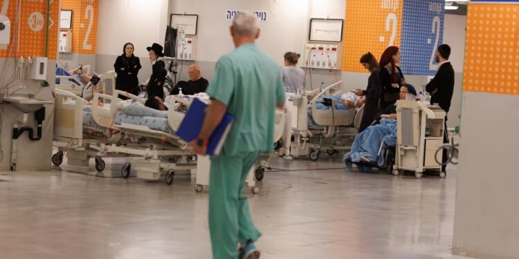 Al menos 10 muertos y más de 200 heridos en Israel desde el inicio de la operación militar