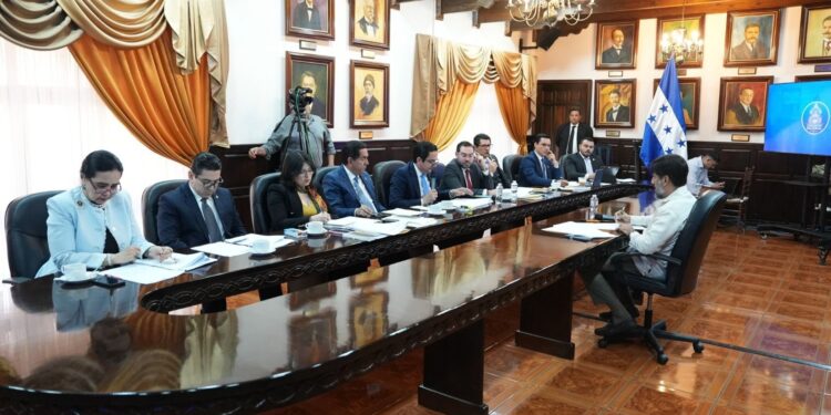 19 organizaciones de sociedad civil expresan su preocupación por el uso "indebido" del juicio político de altos cargos del sistema de justicia y electoral