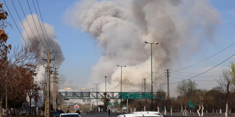 El número de muertos por la ofensiva contra Irán sube a 1.230, según un organismo iraní