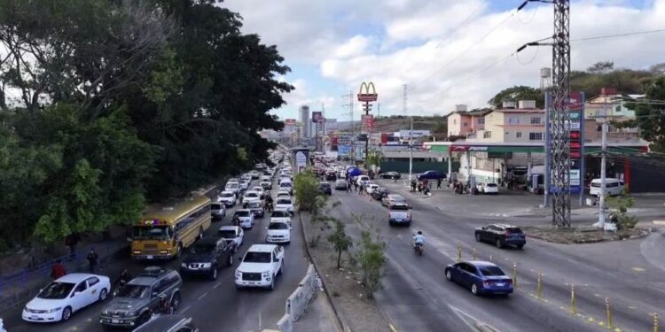 Ejecutan operación “Pulso en la Capital” con más de 40 puntos de alivio vial y drones para monitorear el tráfico