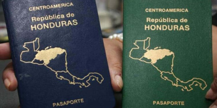 ¡Aferrados a las mieles del poder! Exfuncionarios son emplazados por cancillería para devolver pasaportes diplomáticos