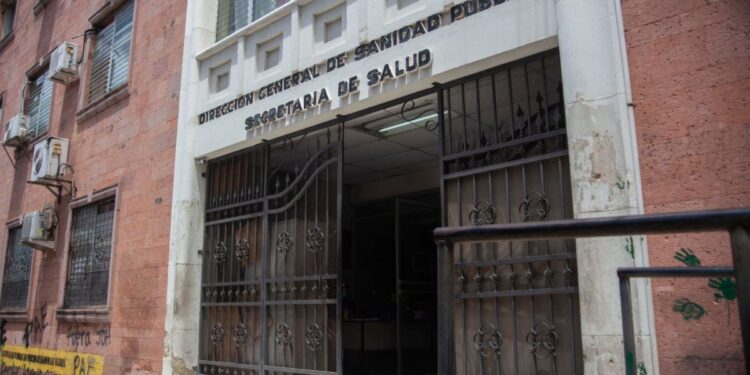 ¡Condenable! Descubren al menos L 40 millones en medicamentos vencidos en la Sesal