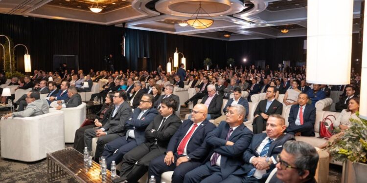 ¡Entre destacados invitados! Así celebró sus 113 años de historia Banco Atlántida