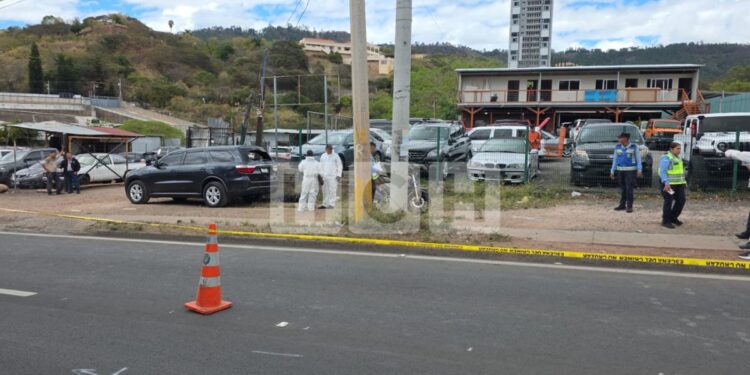 ¡Fatal! Una persona sin vida y dos heridas, deja brutal choque de motos en el Anillo Periférico