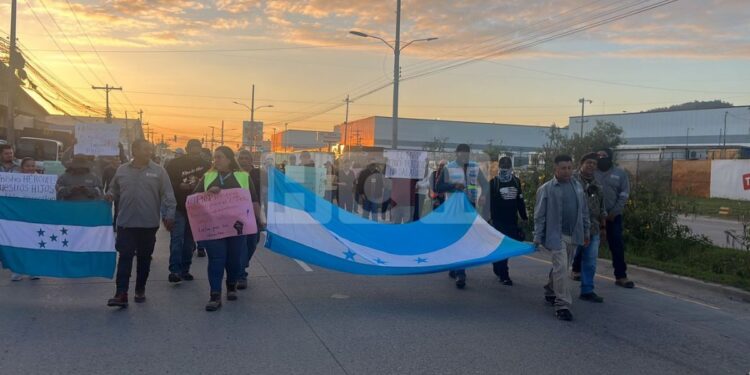 ¡Les deben tres meses! Persisten protestas por falta de pago en el PNRP-ENEE