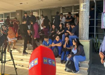 ¡Tras pago! Médicos residentes retoman labores, pero advierten acciones por el reajuste