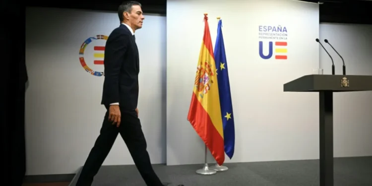 España aprobará este martes la regularización masiva de inmigrantes indocumentados