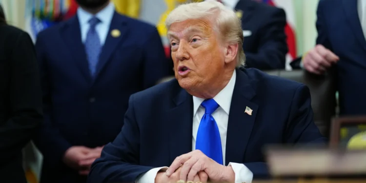Trump dice que podría retirar sus tropas de España e Italia por su postura sobre Irán