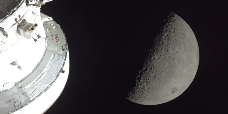 La NASA comparte imágenes capturadas por Artemis II en la cara oculta de la Luna