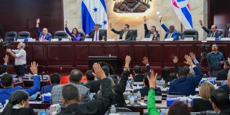 Congreso Nacional aprueba extender el período de sesiones legislativas y le dice “Bye, Bye” a la Comisión Permanente