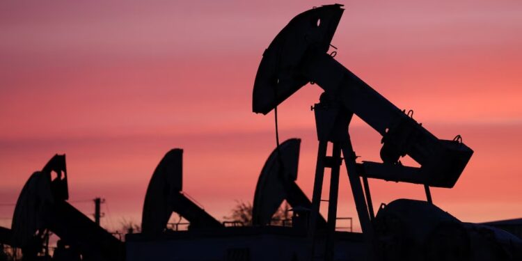 El precio del petróleo se dispara tras la advertencia de Trump sobre un bloqueo prolongado a Irán