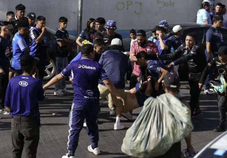 Violencia en Estadios: Congreso Busca Ley