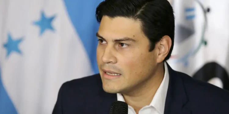 “Soy testigo del fraude del 2025” | Tras aprobarse su juicio político, Marlon Ochoa anuncia que no atenderá cita de audiencia del Congreso Nacional