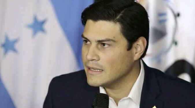 ¡Le toca volver al país! Marlon Ochoa citado para audiencia de conciliación el 6 de mayo