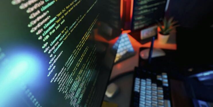 Comisión liquidadora destapa que unidad de espionaje digital era operada por extranjeros