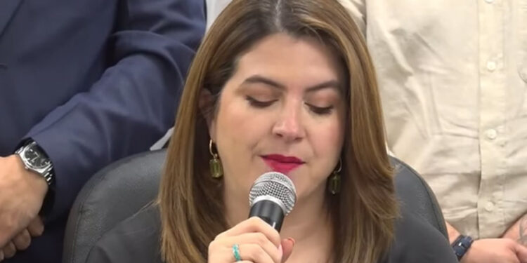 ¡Al pecho! “Nadie de mi partido me ha llamado para preguntarme si tengo qué comer y si estoy bien”: Cossette reprocha “abandono cachureco”