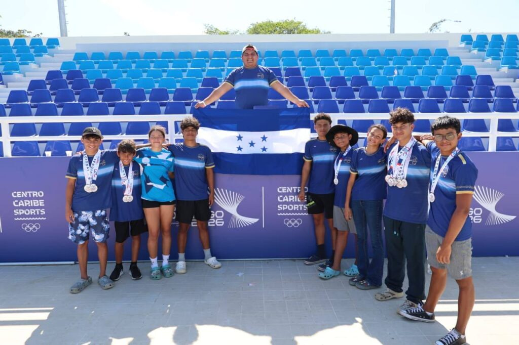 ¡Destacando! Honduras fija récord y obtiene medallas en el International Swim Open 2026 en República Dominicana