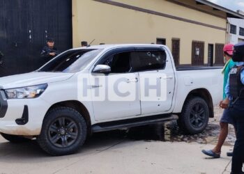 ¡Imparable violencia! Sicarios atentan contra conductor en un barrio de Juticalpa