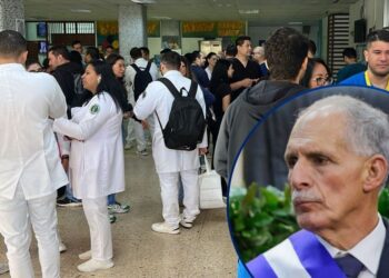 ¡Ultimátum de 48 horas! Médicos exigen reunión con Asfura y advierten escalada de acciones por despidos