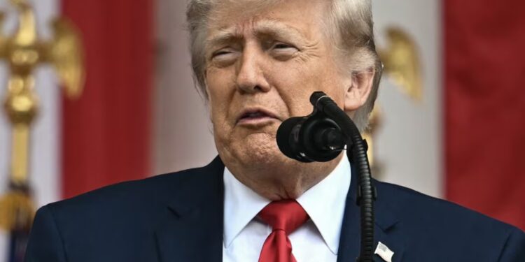 Trump, con casi 80 años, se somete a un examen médico y busca disipar dudas sobre su salud
