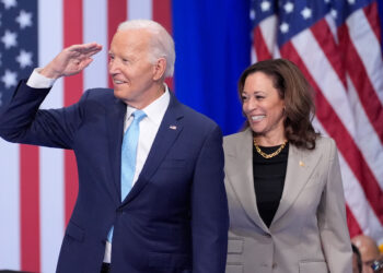 Informe demócrata atribuye derrota de 2024 a falta de respaldo de Biden a Harris