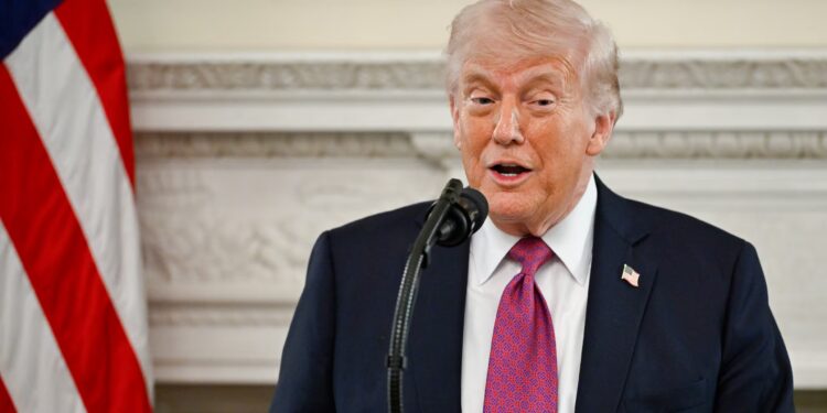 Trump dice que espera hoy mismo una respuesta de Irán a la última propuesta de paz de EE.UU