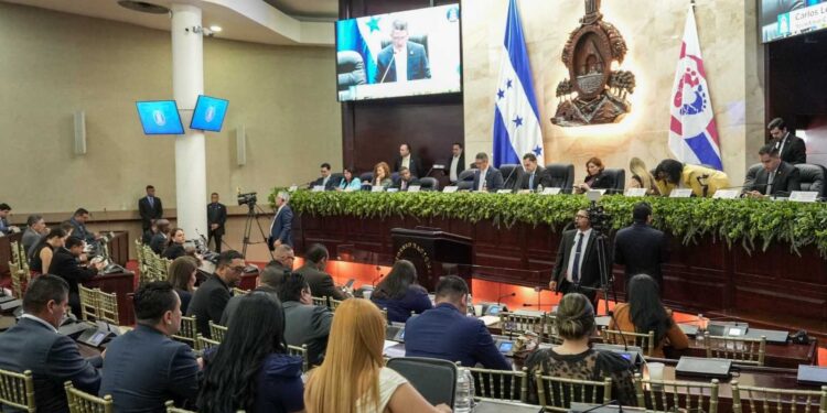 Proponen cadena perpetua para asesinos de policías, fiscales y jueces | Resumen Legislativo