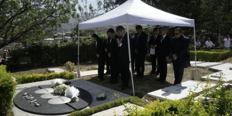 AMDC rinde homenaje a los voluntarios japoneses con la remodelación de la Plaza Japón