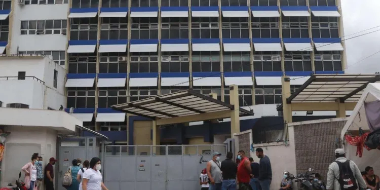 Fallecen gemelos por tosferina en el Materno Infantil; médicos llaman a ser responsables con la vacunación