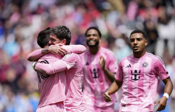 Con un gol y dos asistencias de Lionel Messi, Inter Miami vence a Toronto FC por la MLS