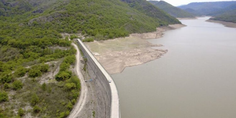 Alcaldía capitalina declara emergencia hídrica por 90 días por bajos niveles en los embalses
