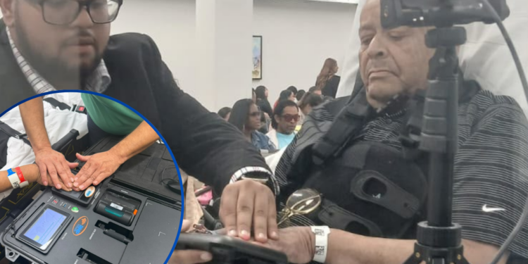 Catracho llega en camilla al consulado de Honduras en New York debido a su delicado estado de salud: Fue atendido dignamente