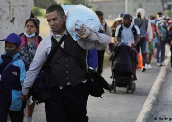 ¡Huyen para sobrevivir! La violencia y desprotección alimentan la migración hondureña