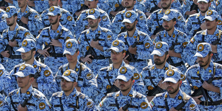 El Ejército de Irán promete una respuesta “rápida” ante cualquier violación del acuerdo con EE.UU.