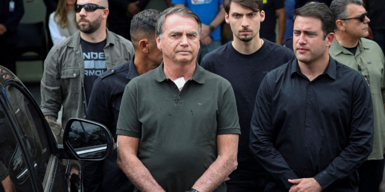 El Supremo de Brasil juzgará a Eduardo Bolsonaro el 16 de junio por obstaculizar el juicio de su padre